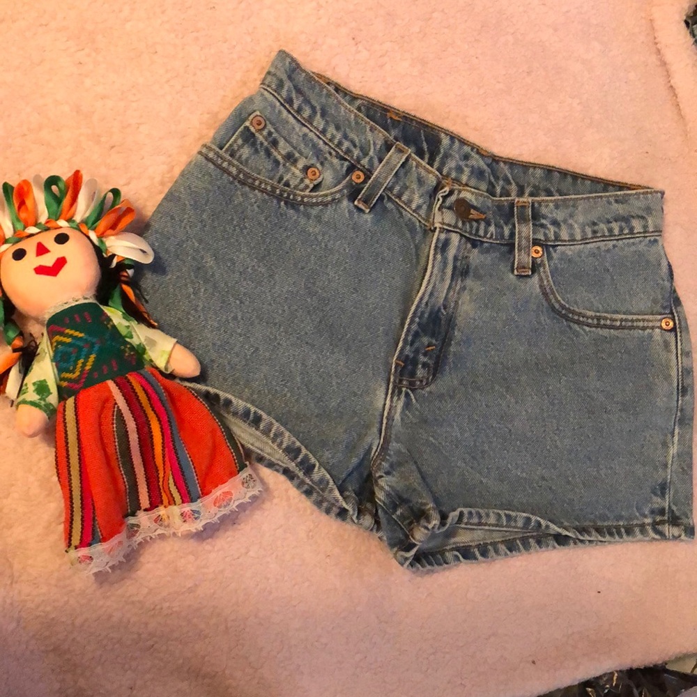 Levi’s Short - Picture 3 of 3